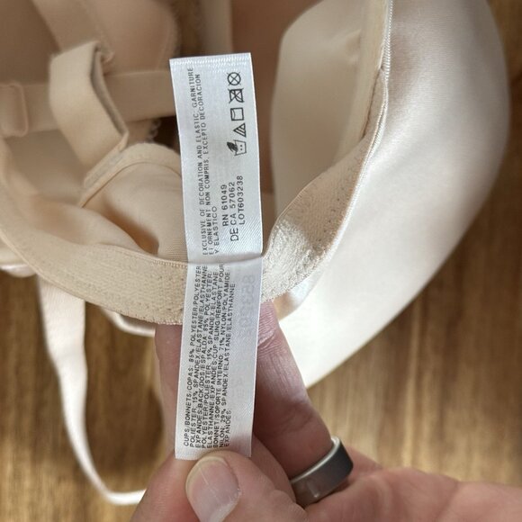Wacoal Basic Beauty Front Close Plunge Bra Sand Size 40DDD Beige Style 853292 - Picture 6 of 10